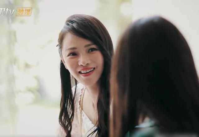  伊能静|伊能静，你应该去上一下表情管理课了！