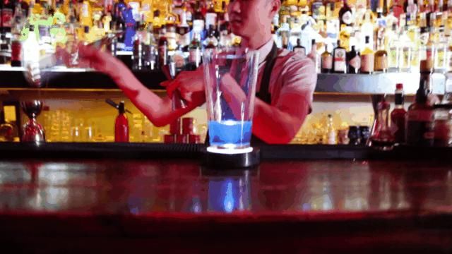  故事|我有鸡尾酒，你有故事吗？