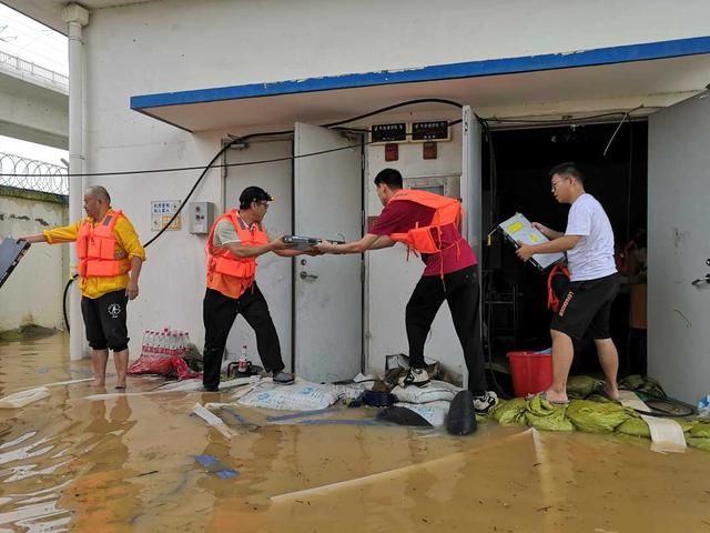 机械室|鏖战风雨 铁路合福中继四抢险记