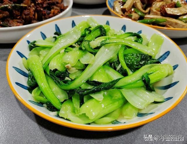 两素|晚餐，一荤两素，用时30分钟，看有喜欢的吗，可能还得挨骂