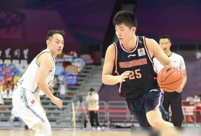  原因|为什么本赛季CBA常规赛最佳教练员奖颁发给杜锋，原来原因在这里