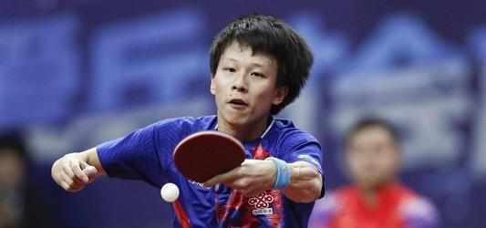  胡丽梅|拒绝逆转！伊藤克星连丢2局点、被轰8-0拒崩盘，4-2险胜晋级16强