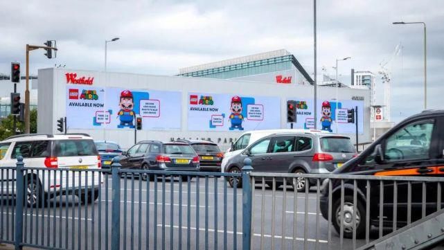 户外媒体|嫌户外媒体老土？那是因为你们没看到他们这样玩！