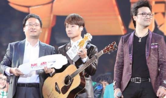  依旧|他是最惨《中国好声音》冠军，再次参赛轻松夺冠，却依旧不火！