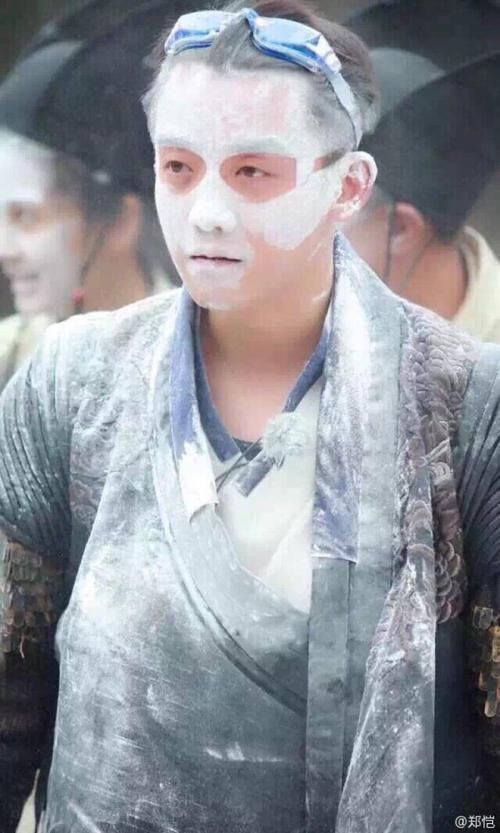 节目组|郑恺全勤100期奔跑吧,他为什么能坚持7年,和节目组续约这么久?