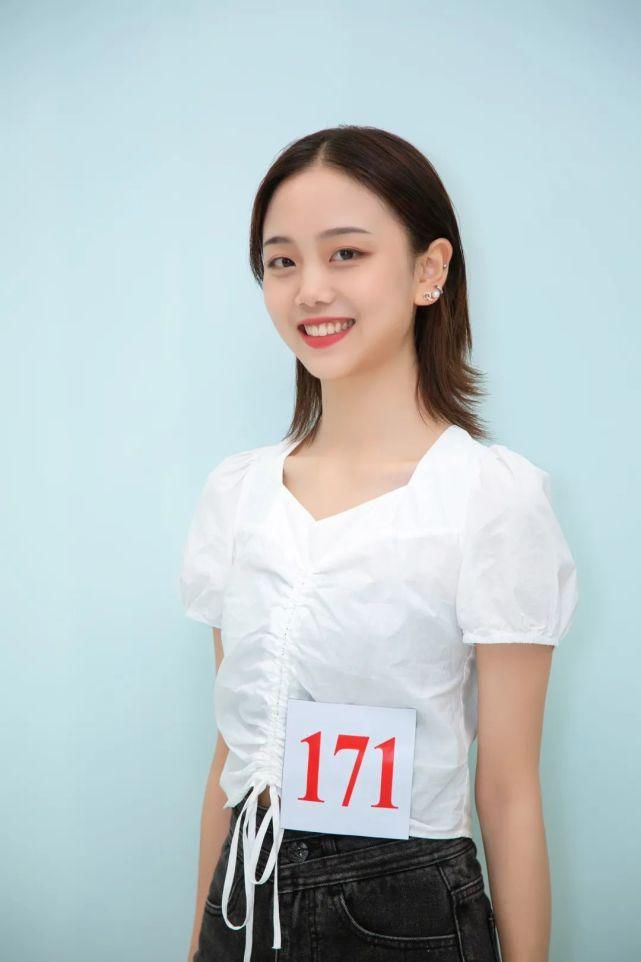  重庆|80位重庆小姐复赛选手齐亮相，小姐姐邀你投票喽！