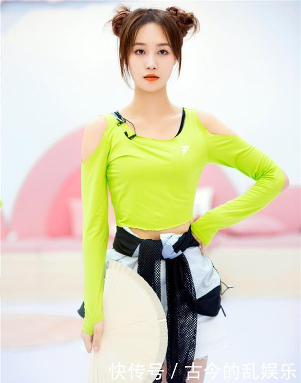  判若两人|蓝盈莹早期图片遭疯传，模样与现在判若两人，网友：这不李宇春吗