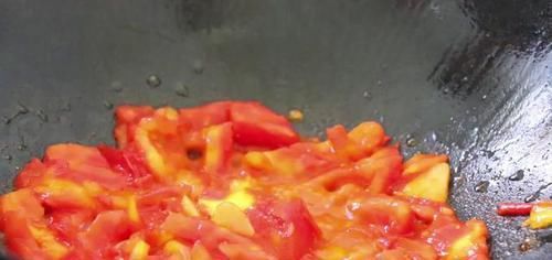  诀窍|教你西红柿疙瘩汤做法，学会这诀窍，口感劲道，一顿2碗不够