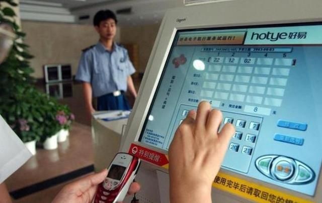 男子|又是机选！上海一男子花10元命中587万，中奖彩票被晒出