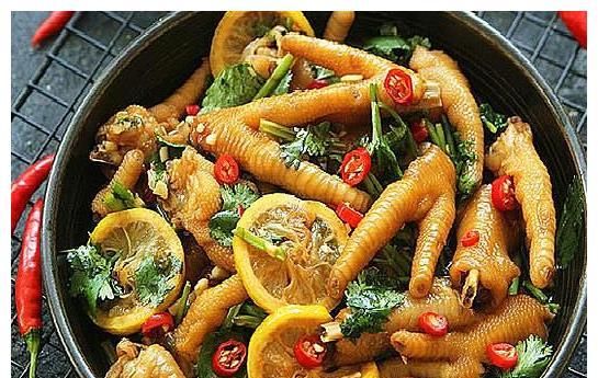  从不|颜色鲜亮成本又低，常吃都不腻很健康，我家每周都吃，从不剩饭