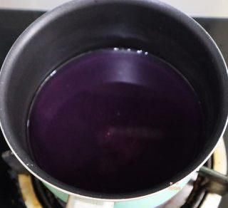 倒入|网红葡萄撞奶??（两种做法）葡萄椰奶冻 ??（超简单白凉粉版）