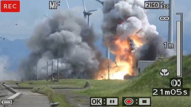 日本新型固体燃料火箭“埃普西隆 S”发动机试车发生爆炸