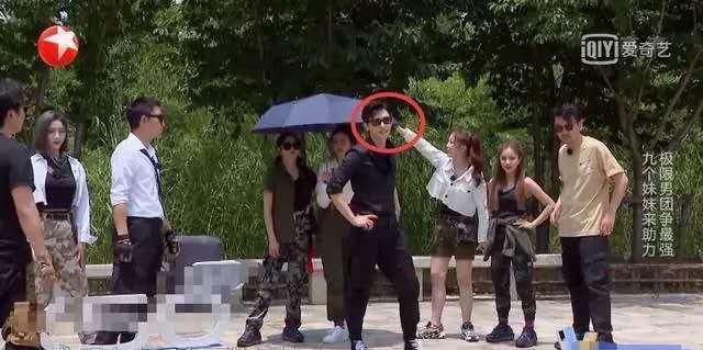  讨人喜欢|THE9虞书欣为什么最讨人喜欢，看《极挑》的一个举动和别人的表现