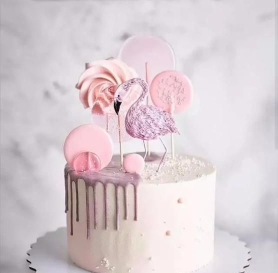 室友|来自“室友”的惊喜蛋糕,蓝色王冠不算啥,看完图5潸然泪下