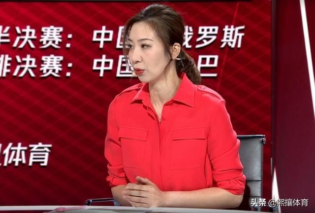  依旧|41岁女排女神现身青春依旧，转型解说员很成功，已为人母身材超棒