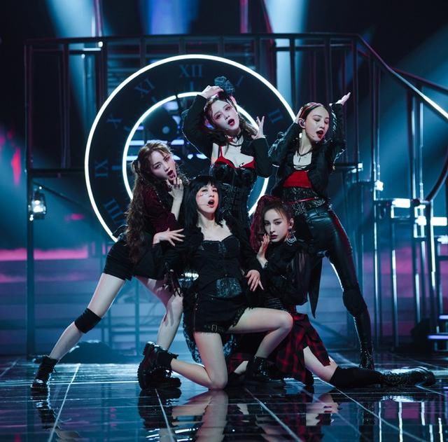  观众|《浪姐》别的团都是加速跳舞拉票，唯独宁静团不一样，太“野”了