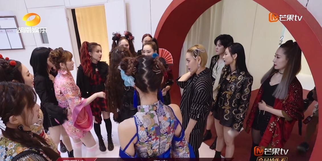  站队|《浪姐》赛程过半，宁静碾压伊能静成大姐大，蓝盈莹首个公开站队