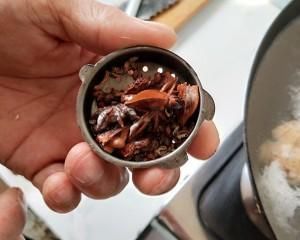  农村|农村年底吃的杀猪菜，真材实料一大桌，畅快淋漓，高档饭店吃不到