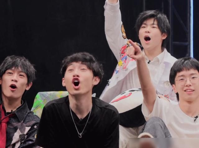  明日|硬糖少女《明日之子》合作爱情主题，nene穿婚纱，陈卓璇满场蹦