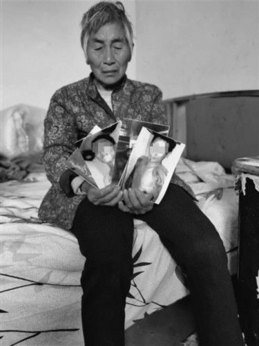  奶奶|两儿一孙被枪杀 78岁奶奶追凶12年