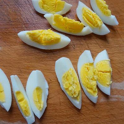 沙拉|蔬菜沙拉和香蕉奶昔