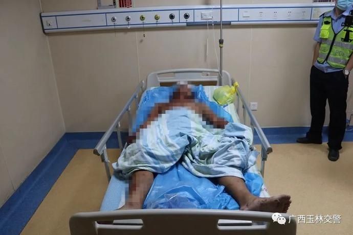  交通事故|紧急！男子不戴安全帽酿事故致颅骨开裂 所幸“警医联动”救其一命 | 一盔一带