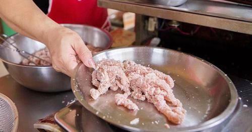 人工合成|6种“人工合成”的假美食,水果都能造假,最后一个孩子最爱吃