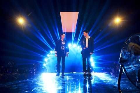  蔡徐坤|《青春芒果夜》朱一龙黄晓明蔡徐坤点燃青春，姐姐们舞台燃炸全场