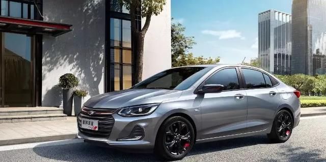 家用轿车|年轻人首选家用轿车，新款科鲁兹价格低至5万元，兼顾颜值与动力