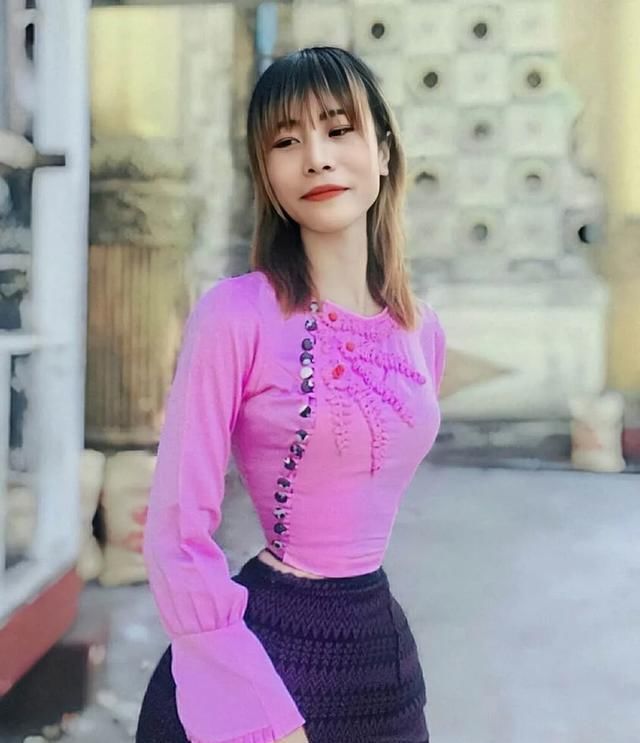  英国的罗米|缅甸女孩打破世界纪录，成为全球腰最细的人！自曝细腰纯天然