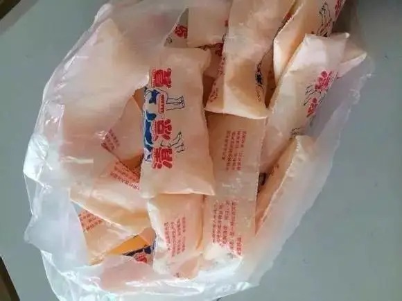 小时候|8090后零食,我赌十包辣条,吃过20种以上的已经是油腻大叔了