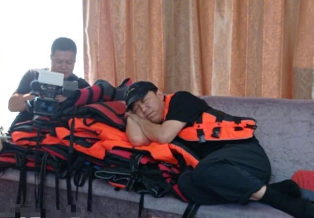  邓超|邓超要和节目组解约？陈赫留言带我走，鹿晗也求节目组放过他！