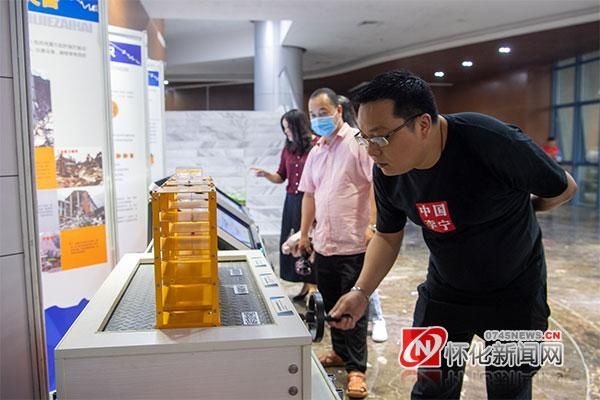  璀璨|科学之光 璀璨之光——“科技列车怀化行”科普活动及“科学之夜”掠影