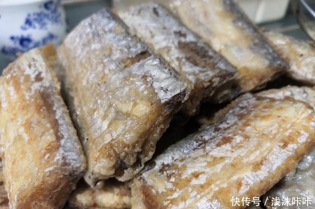 味道鲜美|创作开运礼油焖带鱼的正宗做法,色红油亮,汁浓如胶,味道鲜美