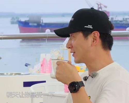  轻松|《中餐厅》迎来感觉“轻松”嘉宾？听到张亮对他说的话，脸色都变了