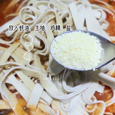 小米辣|豆腐皮这样做，给肉都不换！料汁收藏起来，什么都能拌