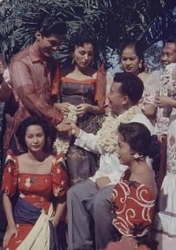 纳入|西哈努克国王情史不输泰王玛哈，谈过19次恋爱，6位纳入了后宫