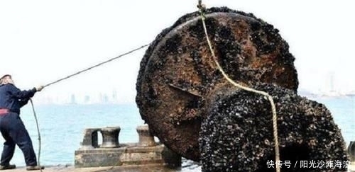 油漆|为何航母要定期返厂清理?船底一大坨海鲜让人垂涎三尺,然而专家却泼了冷水