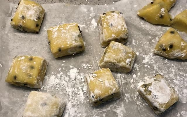 水果|夏天遇到这水果一买就是好几斤,做成小吃,酸甜软糯,全家都爱吃