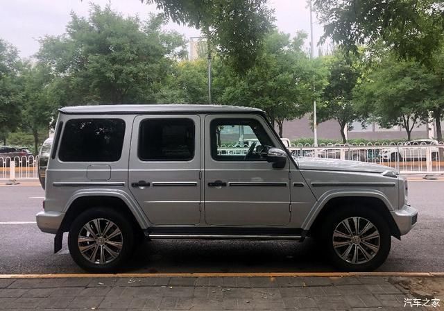  照曝光|奔驰G350无伪装谍照曝光 搭载2.0T发动机 或9月上市