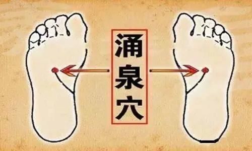 疾病|拍打一个地方，能拍掉100多种疾病，每天做一次，好得不得了