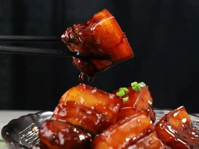  五花肉|婆婆祖传20年红烧肉做法，不加水不加盐，不炒糖色，美味又下饭
