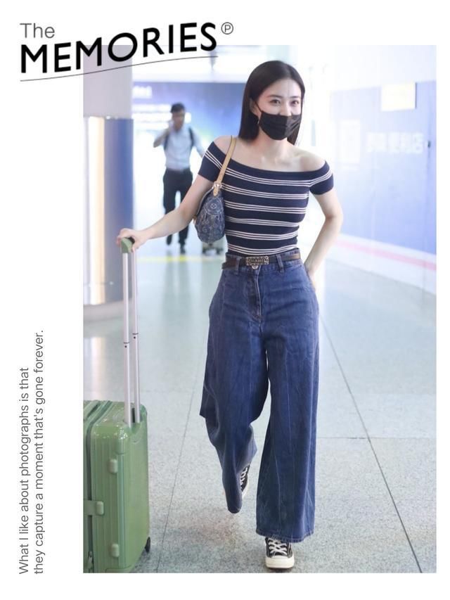  小心|简约不简单，瞧时尚博主的“基础条纹装”穿搭，处处透着小心机