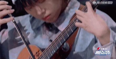  反骨|有“反骨”！这中国选秀逆袭第一国综我服