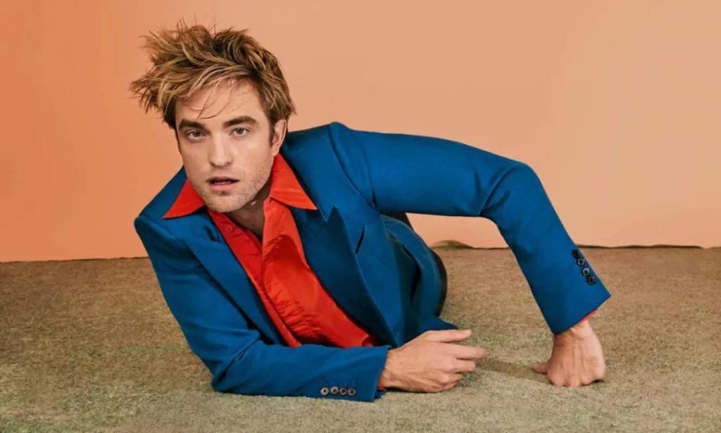  信条|《信条》来了！从暮光男到新蝙蝠侠，34岁罗伯特·帕丁森能翻身吗