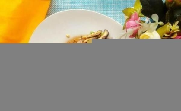 香菇|青椒炒香菇,一菜一故事,一道让人怀念的菜