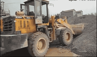 王者|搞笑GIF趣图:她曾经是个王者,后来