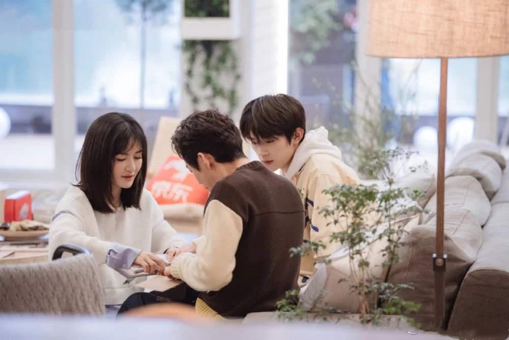  浪花拍|青春芒果夜直播时间?在哪个台播出?当贝市场分享观看方法