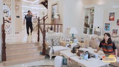  别墅|张继科家别墅接地气，拿院子养鸡种菜，家里放球桌，跟住农村一样