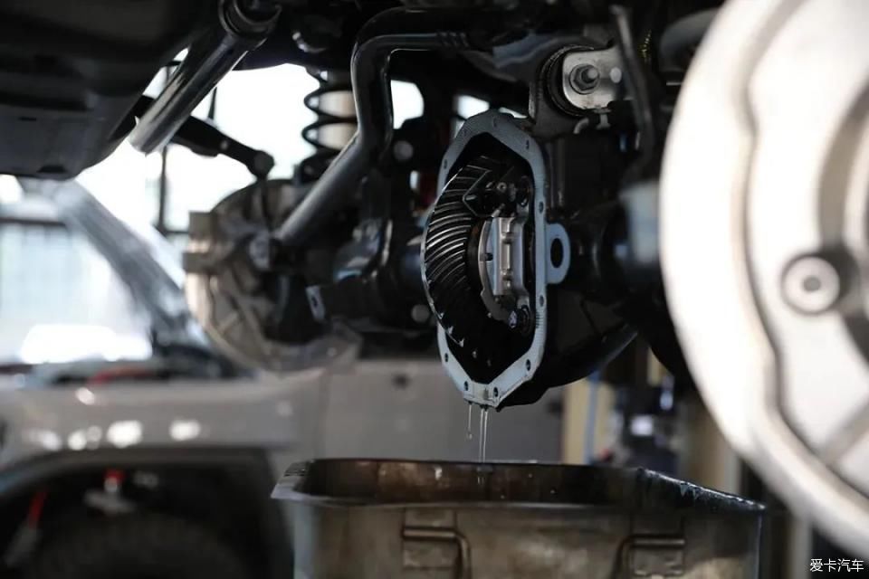  改装|【頂火范儿】暗星丨加版牧马人卢比肯整车改装案例